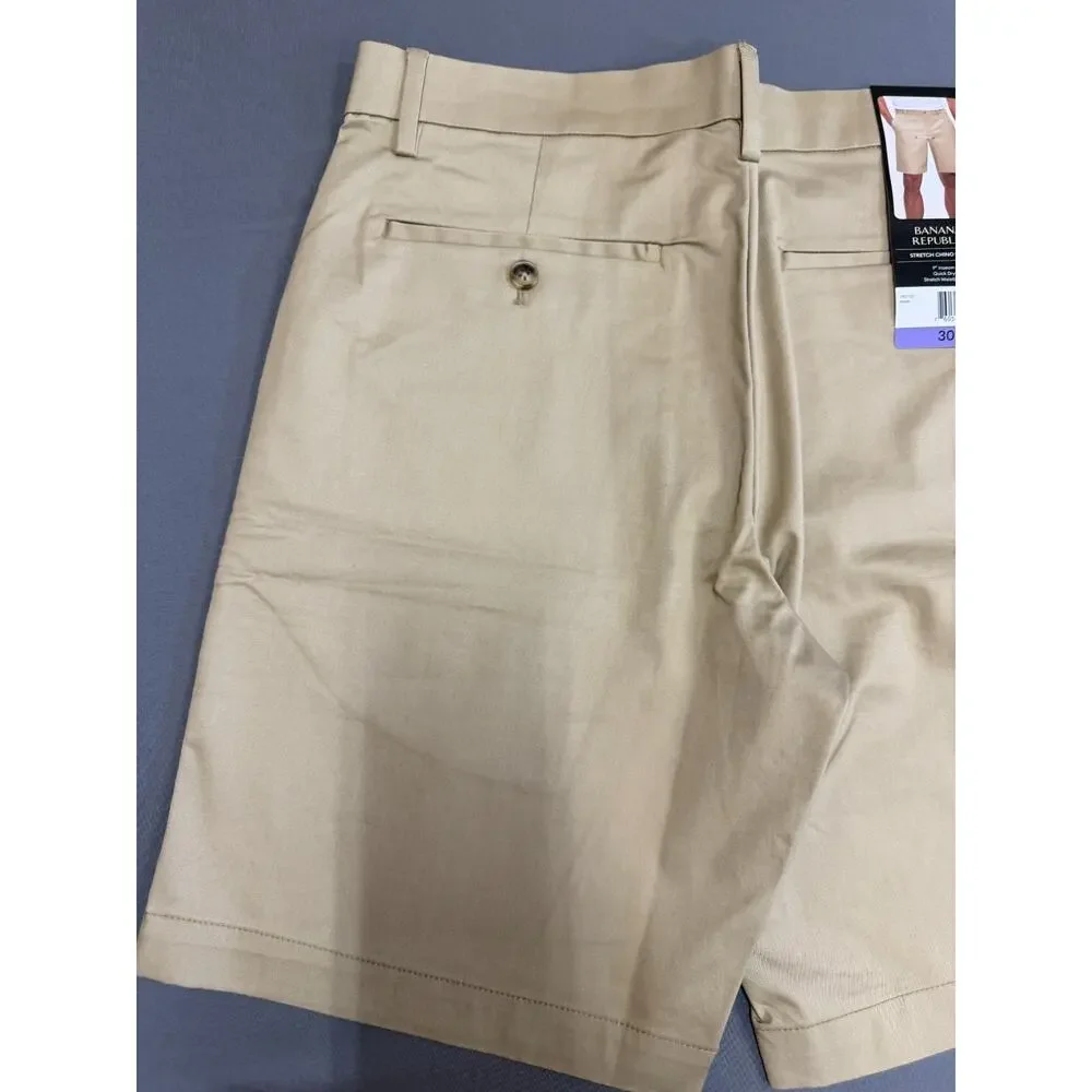 Banana Republic Men's 9